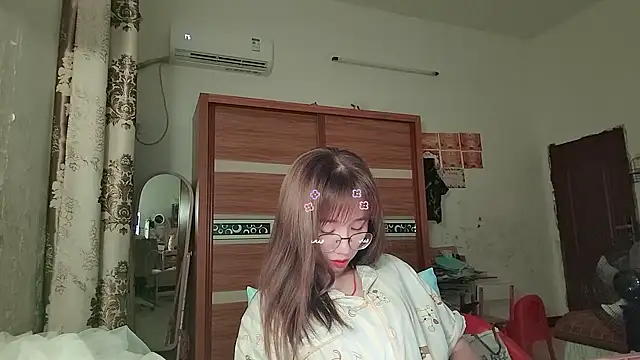 Lili 666 online show from June 23, 3:54 pm