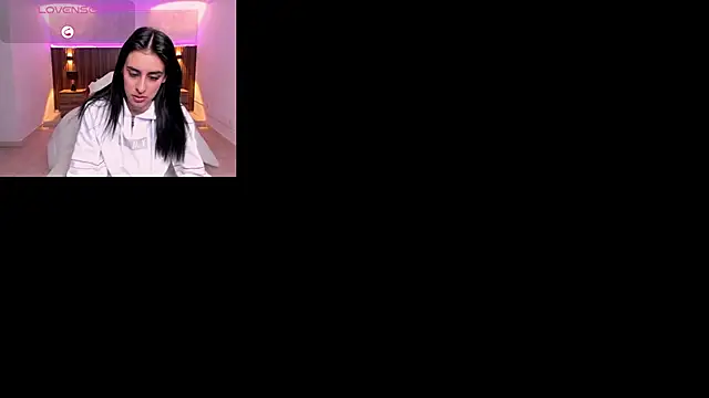 karlaa james online show from March 30, 11:10 am