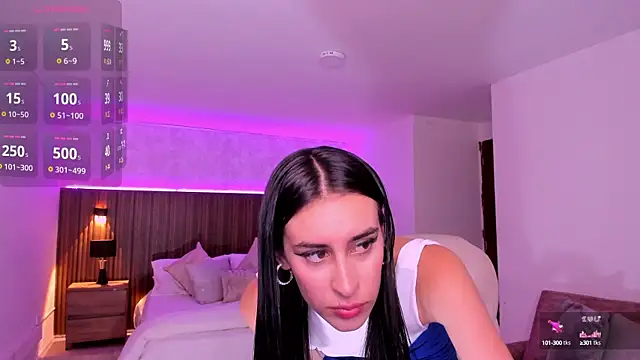 Snapshot of karlaa_james chatting on September 24, 11:20 am karlaa james online show from September 24, 11:20 am