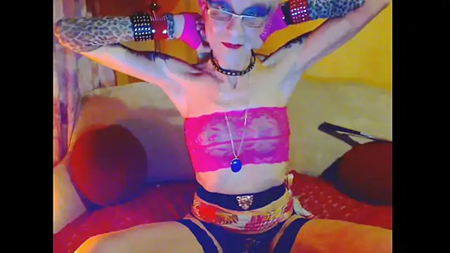 cuxladyboy online show from March 25, 11:02 am