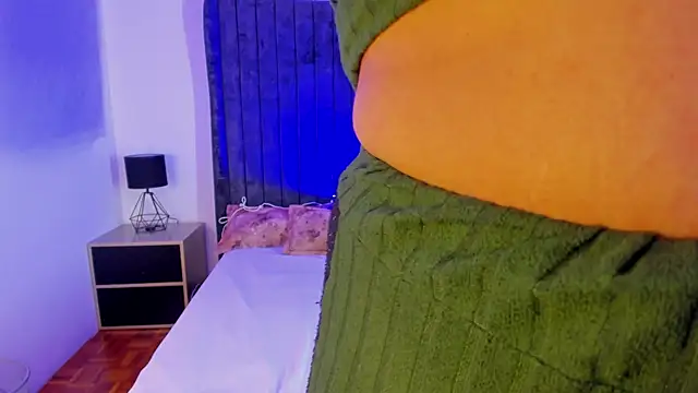 Tom Silver   online show from December 2, 7:49 pm