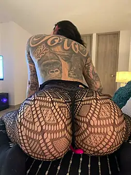 Iam Annii online show from July 28, 1:03 am