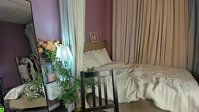 Dearly Emily online show from July 24, 5:22 pm
