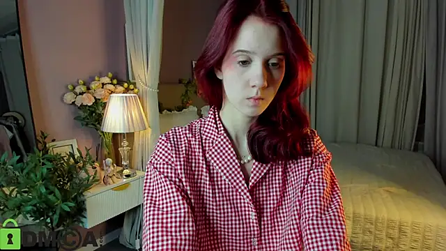 Dearly Emily online show from December 17, 5:17 pm