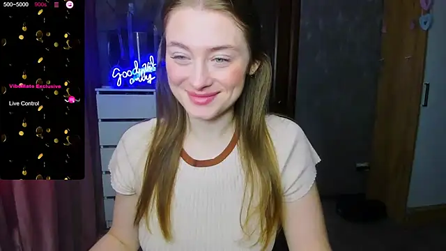 Demure Smile online show from September 25, 5:17 am