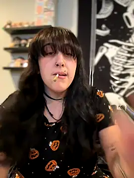 ThicBunz online show from October 23, 1:44 am