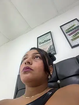 anaesca online show from November 20, 2:29 pm