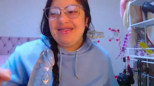 lanaqueen699 online show from July 10, 12:49 pm