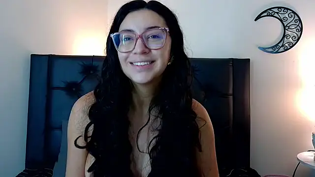 EvoletFMK online show from July 18, 11:57 am