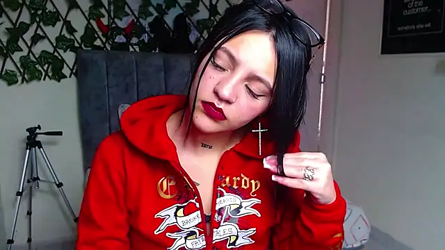 Violettasquirt online show from June 12, 1:52 pm