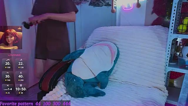 Toxic Ellies online show from June 17, 7:10 am