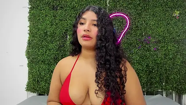 valentina 0  online show from November 26, 10:11 pm