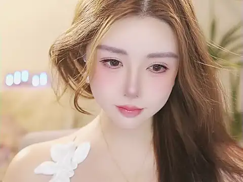 Qiaoqiao  online show from June 28, 6:14 pm