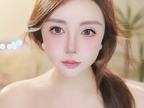 Qiaoqiao  online show from June 10, 4:16 pm