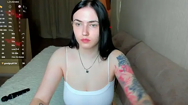 Witch Lady online show from June 7, 6:09 am