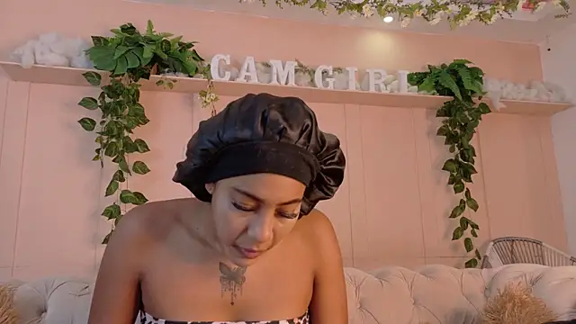 flavia cruz online show from July 21, 12:50 pm