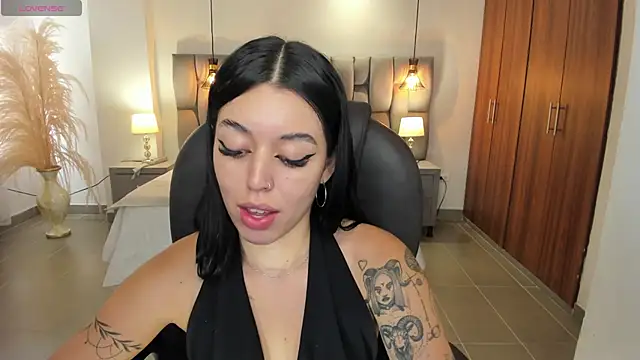 zoee jackson online show from August 3, 6:57 pm