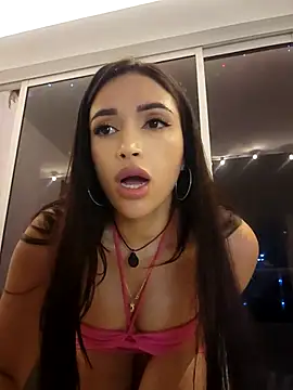 Naty Santos online show from December 18, 3:33 am