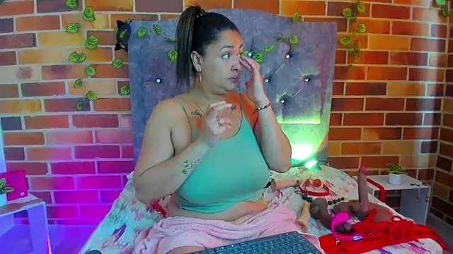 MirandaDream2 online show from July 5, 2:01 pm