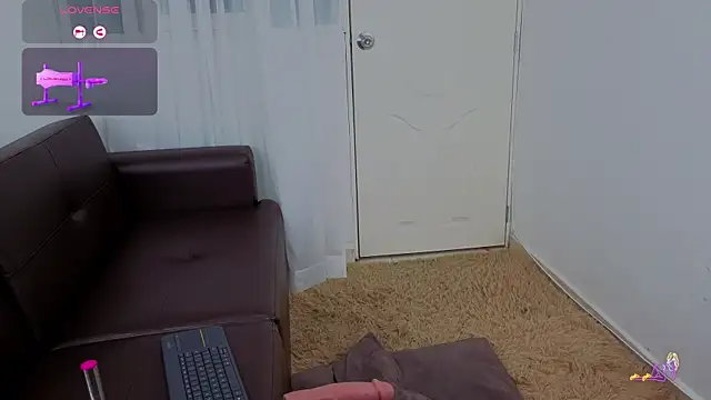 Mariana Lu online show from September 20, 2:32 am