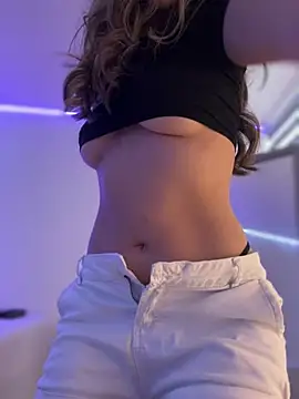 AmmyCollinsW online show from February 19, 9:57 pm