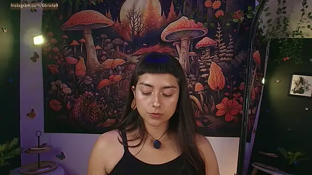 6Briela9  online show from May 5, 4:59 am