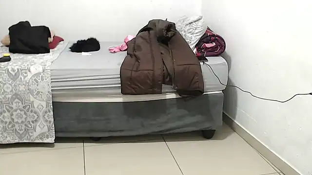 Bustyslave48 online show from July 18, 8:55 pm