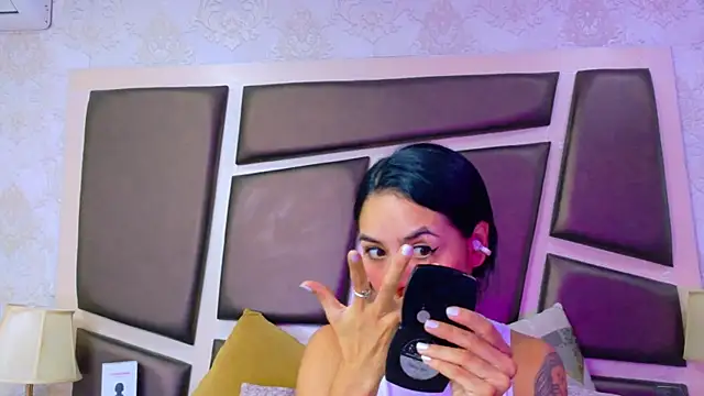 NicoleEsposito online show from July 10, 1:00 pm