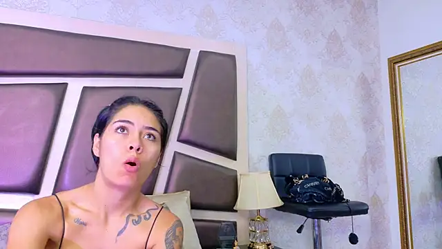 NicoleEsposito online show from June 25, 12:51 pm