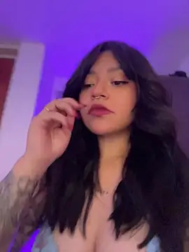 Ashley Chriss online show from June 12, 7:05 am