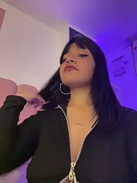 Ashley Chriss online show from September 28, 11:43 pm