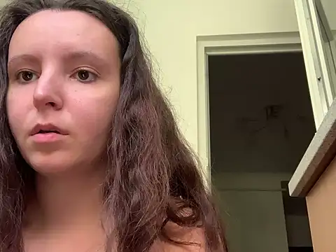LineaDemie online show from August 1, 3:47 pm