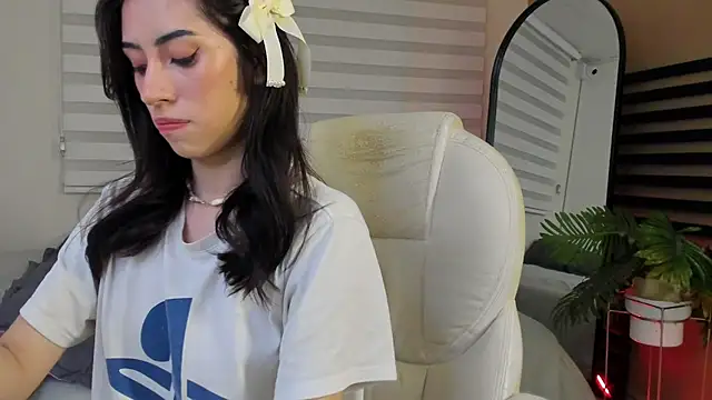 Catyloves online show from December 22, 10:13 pm