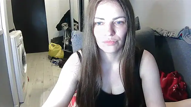 AnnaDiamond1 online show from August 1, 11:18 pm