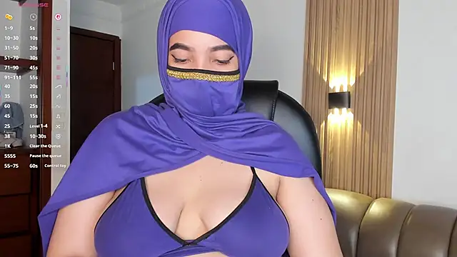 malak nanyy online show from January 16, 10:11 am