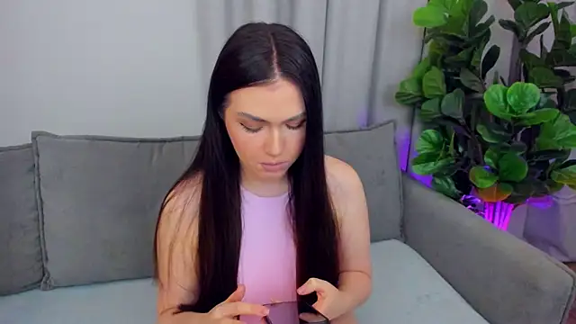 sexyangeloux online show from May 2, 9:29 pm