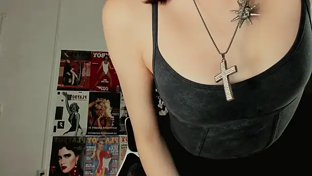 Niky  Jess online show from December 16, 9:04 am