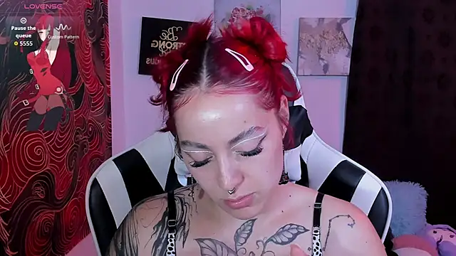 annika taylor online show from July 17, 3:11 am