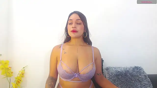 RenataBrown online show from July 21, 10:49 am
