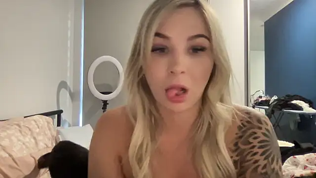 bootydollbaby online show from July 19, 7:10 am