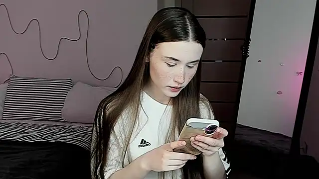 Stella Sunny online show from January 10, 8:02 pm