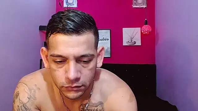 hugecocks hot online show from May 19, 7:54 pm