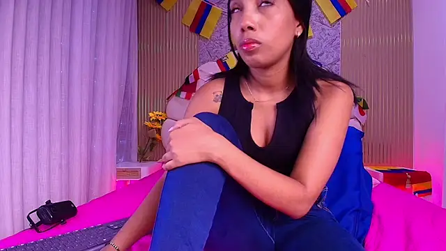 nata luna online show from June 20, 7:39 pm