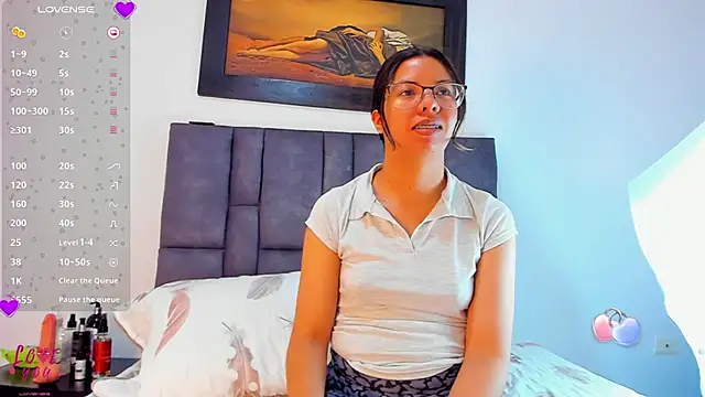 Vahiolet smith online show from February 13, 3:30 am