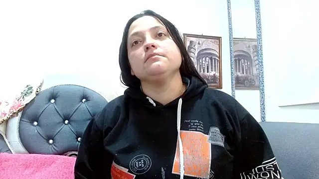 KataleyaStiward online show from June 30, 4:17 pm