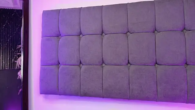 miluv19 online show from December 21, 9:19 pm