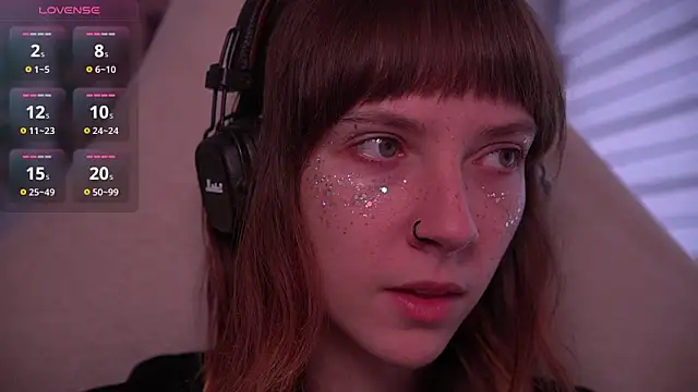 juliapie online show from September 17, 6:33 am