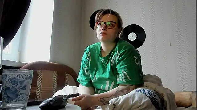 Seductive She Wolf online show from March 9, 4:21 pm