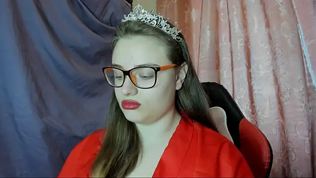 Seductive She Wolf online show from April 29, 5:30 pm