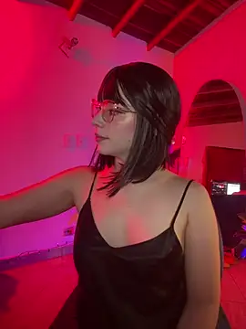 sweeet peach online show from July 18, 6:50 am
